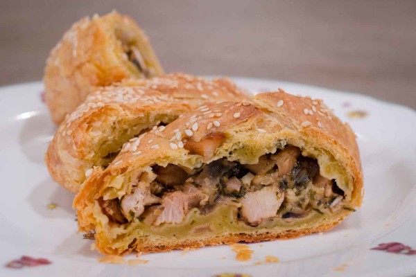 ΣΤΡΟΥΝΤΕΛ ΜΕ ΚΟΤΟΠΟΥΛΟ, ΜΑΝΙΤΑΡΙΑ & ΜΟΥΣΤΑΡΔΑ ΜΕ ΜΕΛΙ - ΣΕΦ ΣΤΟΝ ΑΕΡΑ