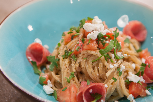 ΣΠΑΓΓΕΤΙ ΜΕ ΠΕΣΤΟ ΜΕΛΙΤΖΑΝΑΣ & ΣΑΛΑΜΙ ΑΕΡΟΣ - ΣΕΦ ΣΤΟΝ ΑΕΡΑ