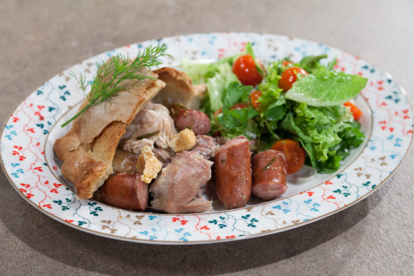 ΑΡΝΑΚΙ ΚΛΕΦΤΙΚΟ ΣΤΟ ΦΟΥΡΝΟ - ΣΕΦ ΣΤΟΝ ΑΕΡΑ