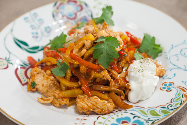 ΠΙΚΑΝΤΙΚΟ ΚΟΤΟΠΟΥΛΟ ΜΕ ΤΣΙΛΙ & ΚΑΣΙΟΥΣ - ΣΕΦ ΣΤΟΝ ΑΕΡΑ