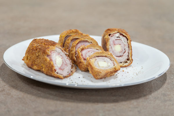 ΠΑΝΑΡΙΣΜΕΝΑ ΧΟΙΡΙΝΑ ΡΟΛΑΚΙΑ ΜΕ ΤΥΡΙΑ & ΠΡΟΣΟΥΤΟ - ΣΕΦ ΣΤΟΝ ΑΕΡΑ