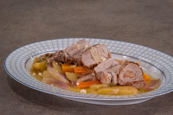 ΦΙΛΕΤΑ ΧΟΙΡΙΝΑ ΣΤΟΝ ΦΟΥΡΝΟ ΜΕ ΜΑΝΙΤΑΡΙΑ & ΜΠΛΕ ΤΥΡΙ ΔΑΝΙΑΣ - ΣΕΦ ΣΤΟΝ ΑΕΡΑ