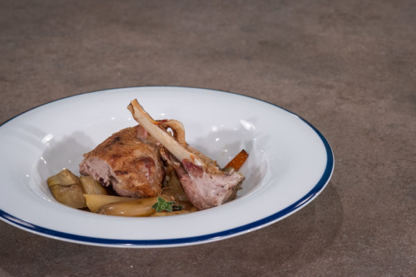 ΚΑΤΣΙΚΑΚΙ ΨΗΤΟ ΜΕ ΑΓΚΙΝΑΡΕΣ, ΚΡΕΜΜΥΔΙΑ, ΚΑΡΟΤΑ & ΠΑΤΑΤΕΣ - ΣΕΦ ΣΤΟΝ ΑΕΡΑ